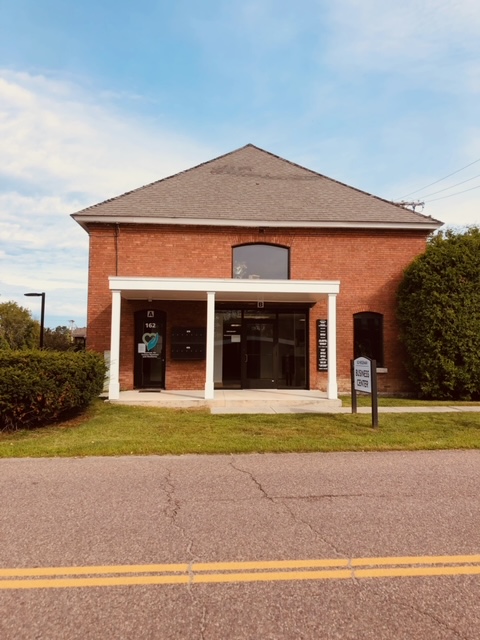 Front entrance of 162 Hegeman ave, Colchester, VT. This property is has two office spaces for rent by Donahue and Associates.